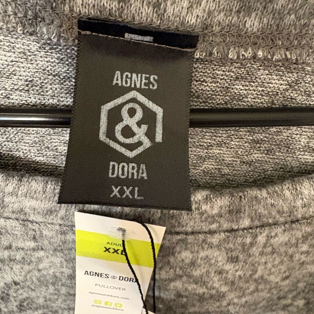 Agnes & Dora Heather Gray Crew Neck Cropped Sweater. NWT. - Picture 5 of 14